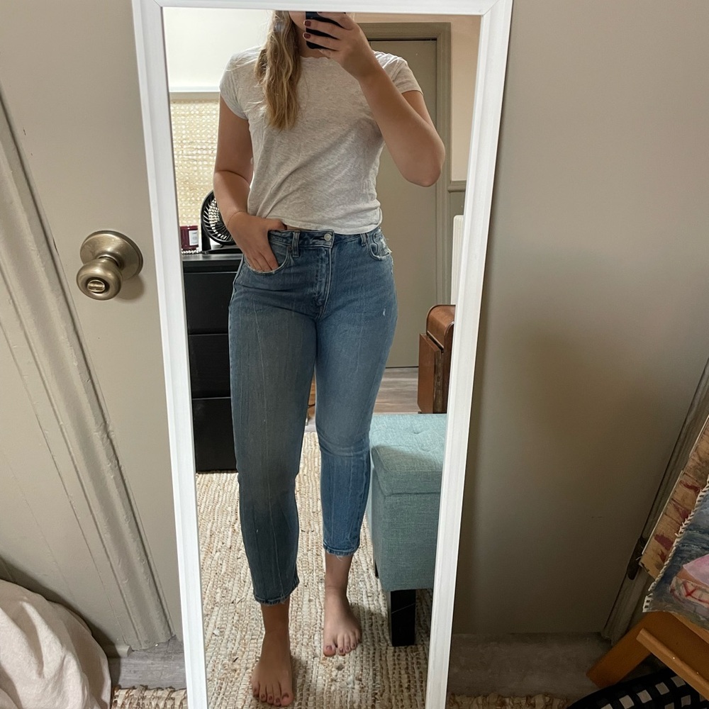 Abercrombie and Fitch High Rise Mom Jeans Curve Love